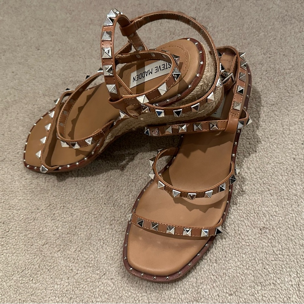 Steve Madden Tan Studded Sandals